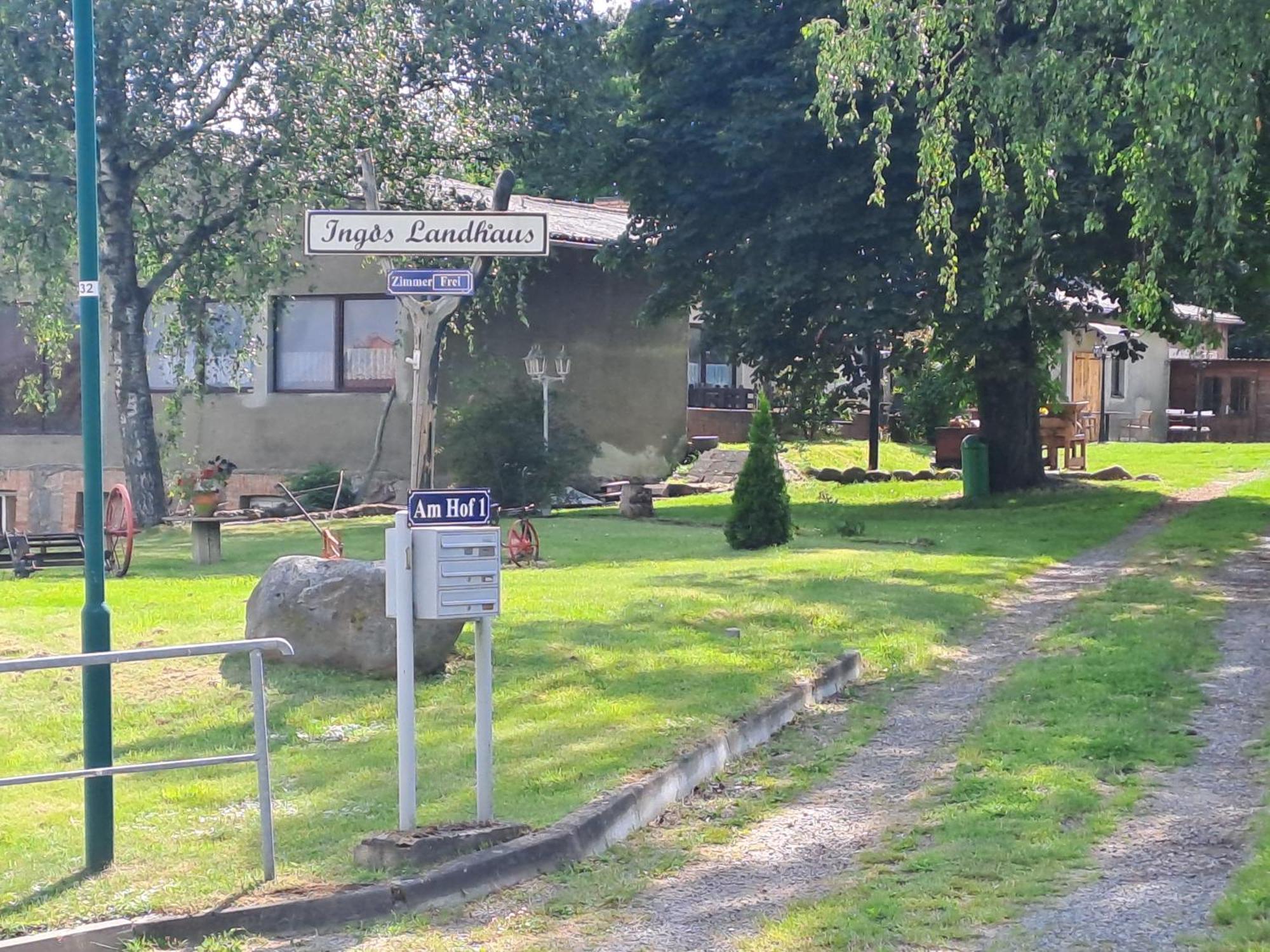 Ingos Landhaus Schöneberg Buitenkant foto